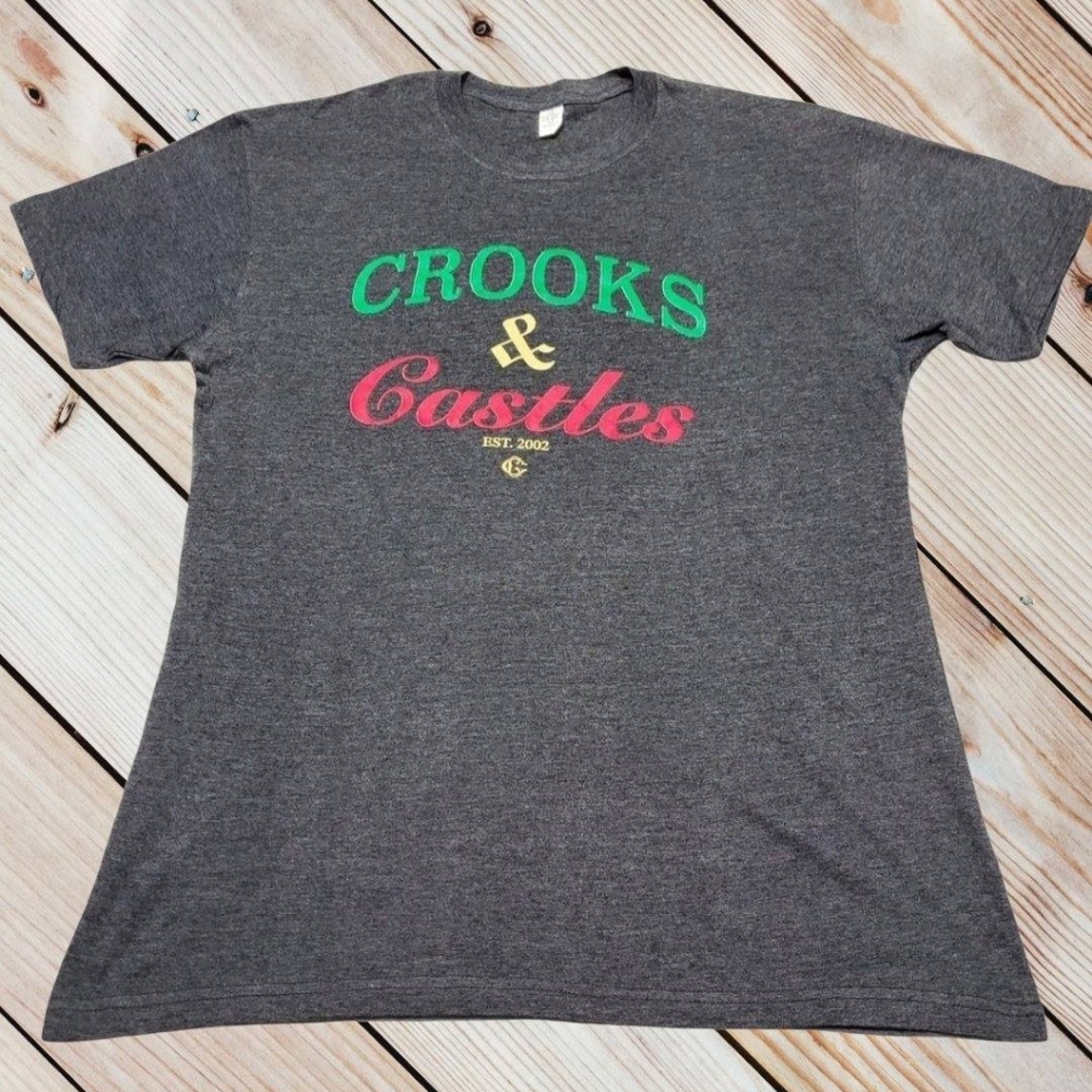 Crooks and Castles Size Large NWOT